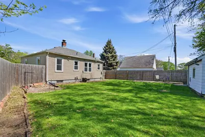 102 18th Avenue, Moline, IL 61265 - Photo 19