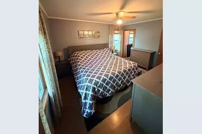 827 Sunbury Road, South Elgin, IL 60177 - Photo 9