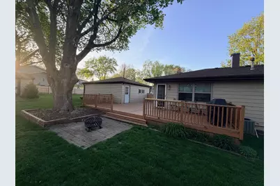 827 Sunbury Road, South Elgin, IL 60177 - Photo 19