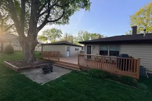 827 Sunbury Rd, South Elgin, IL 60177 - Photo 19