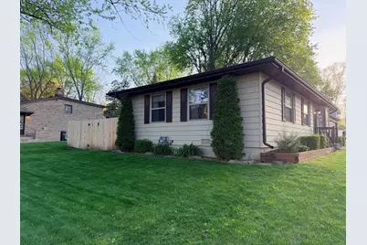 827 Sunbury Road, South Elgin, IL 60177 - Photo 17