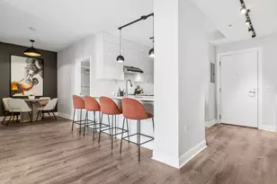 100 E 14th St, Chicago, IL 60605 - Photo 7
