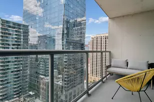 100 E 14th St, Chicago, IL 60605 - Photo 17