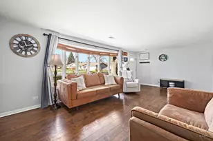 125 Weymouth Ct, Schaumburg, IL 60193 - Photo 5