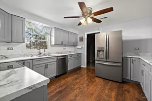 125 Weymouth Ct, Schaumburg, IL 60193 - Photo 7