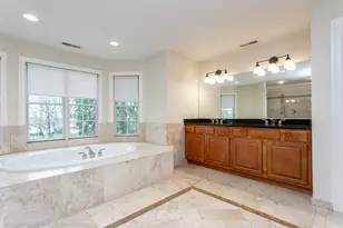 831 N Yale Ave, Villa Park, IL 60181 - Photo 23