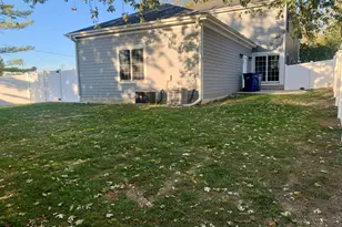 831 N Yale Ave, Villa Park, IL 60181 - Photo 47