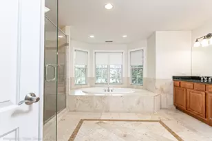 831 N Yale Ave, Villa Park, IL 60181 - Photo 21