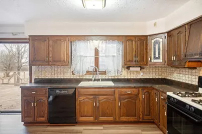 67 Crestview Drive, Geneseo, IL 61254 - Photo 9