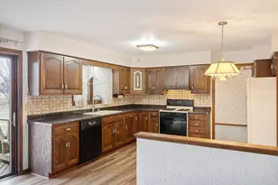 67 Crestview Dr, Geneseo, IL 61254 - Photo 7