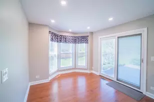 465 Thacker Ct, Schaumburg, IL 60173 - Photo 7