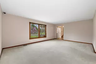 24151 S Plum Valley Dr, Crete, IL 60417 - Photo 9
