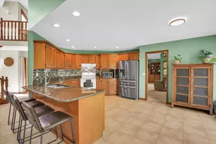 5353 Bailey Ave, Clifton, IL 61727 - Photo 15