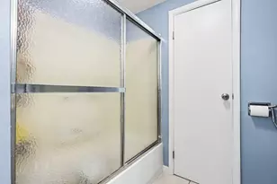 1S217 Stratford Ln, Villa Park, IL 60181 - Photo 11