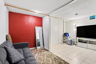 1S217 Stratford Ln, Villa Park, IL 60181 - Photo 17