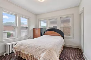 2531 W Morse Ave, Chicago, IL 60645 - Photo 15
