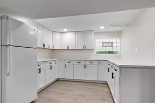 2531 W Morse Ave, Chicago, IL 60645 - Photo 23