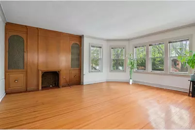 2531 W Morse Avenue, Chicago, IL 60645 - Photo 3