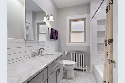2531 W Morse Avenue, Chicago, IL 60645 - Photo 11