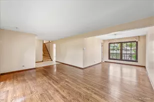 3116 Mary Kay Ln, Glenview, IL 60026 - Photo 5