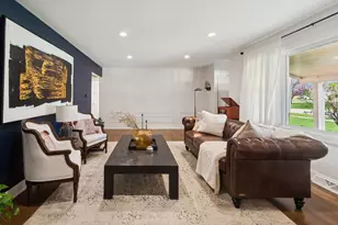 815 Cumberland St, Hoffman Estates, IL 60169 - Photo 5