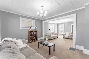 168 Villa St, Elgin, IL 60120 - Photo 3