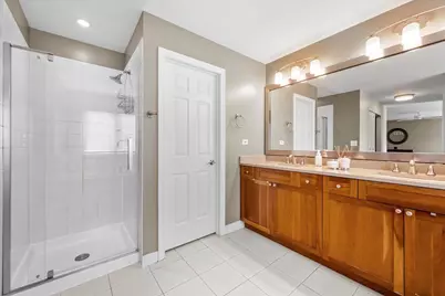 1924 Wyndham Circle, Glenview, IL 60025 - Photo 17