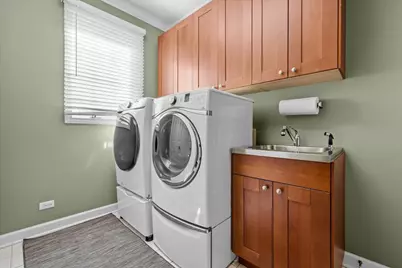 1924 Wyndham Circle, Glenview, IL 60025 - Photo 21