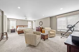 1924 Wyndham Cir, Glenview, IL 60025 - Photo 15