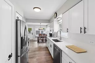 291 N Maple Ave, Elmhurst, IL 60126 - Photo 5