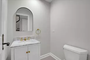 7 The Court of Island Point, Northbrook, IL 60062 - Photo 19