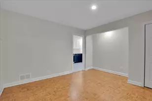 7 The Court of Island Point, Northbrook, IL 60062 - Photo 13