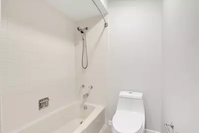 7 The Court Of Island Point, Northbrook, IL 60062 - Photo 33