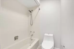 7 The Court of Island Point, Northbrook, IL 60062 - Photo 33