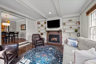 927 Holly Ct, Deerfield, IL 60015 - Photo 11