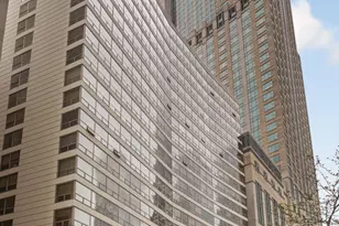 110 E Delaware Pl, Chicago, IL 60611 - Photo 1