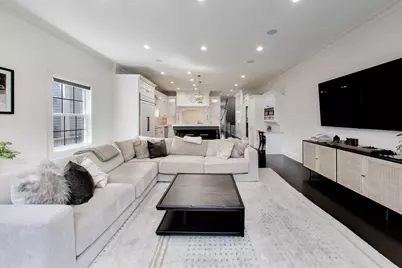 3111 N Kenmore Avenue, Chicago, IL 60657 - Photo 13