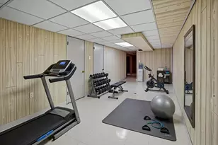 1820 W Thornwood Ln, Mount Prospect, IL 60056 - Photo 27