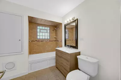 9234 Linder Avenue, Morton Grove, IL 60053 - Photo 19