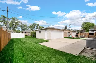 9234 Linder Ave, Morton Grove, IL 60053 - Photo 23