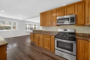 9234 Linder Ave, Morton Grove, IL 60053 - Photo 5