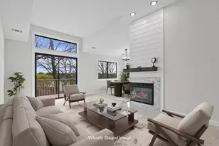 753 Shoreline Rd, Lake Barrington, IL 60010 - Photo 3