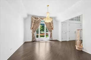 3780 Timbers Edge Ln, Glenview, IL 60025 - Photo 5