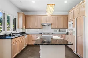 3780 Timbers Edge Ln, Glenview, IL 60025 - Photo 11