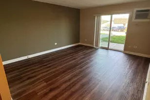580 Lawrence Ave, Roselle, IL 60172 - Photo 11