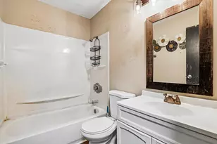 22147 E Churchill Dr, Richton Park, IL 60471 - Photo 11