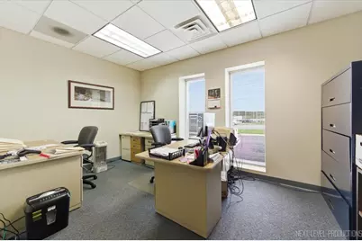 2051 Ogden Avenue, Downers Grove, IL 60515 - Photo 21