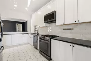 1221 E Hyde Park Blvd, Chicago, IL 60615 - Photo 15