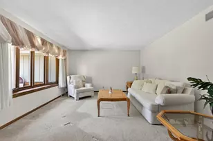 7249 Robinswood St, Rockford, IL 61114 - Photo 5