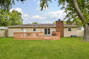 1920 Richard St, Aurora, IL 60506 - Photo 21